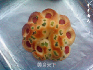 火腿香葱花型面包的做法