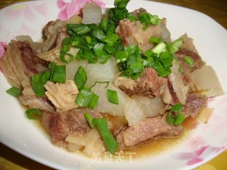 清甜萝卜焖牛腩的做法