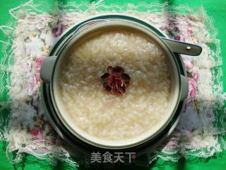 红糖桃花粥的做法