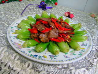 腊肉蔬菜盘-----开心幸福年----第十道菜的做法