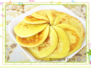 宝宝营养餐----奶香玉米饼的做法