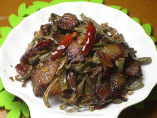 腊肉炒干豆角的做法