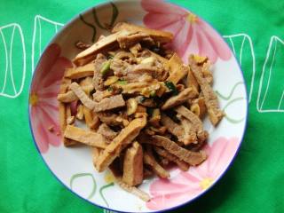 红豆干炒肉丝的做法