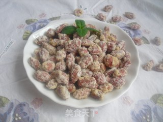 挂霜花生的做法