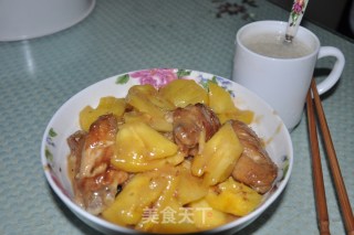 菠萝炒鸡翅的做法