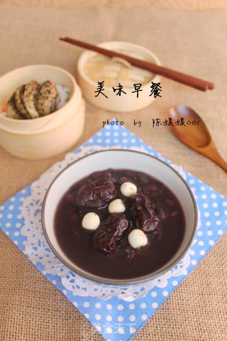 黑米红豆莲子粥的做法