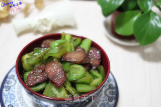 【青椒炒腊肠】的做法