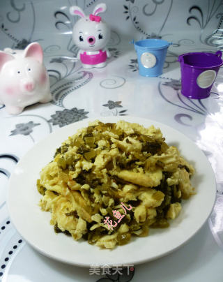 雪菜炒鸭蛋的做法
