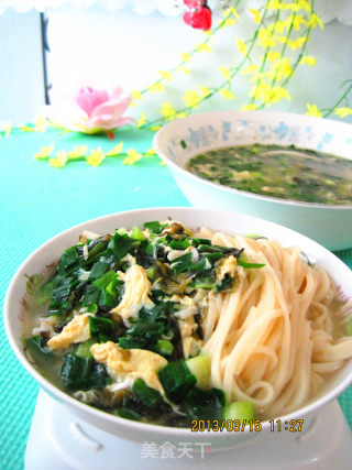 海虹汤韭菜打卤面的做法