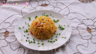 黄金虾仁蛋炒饭的做法