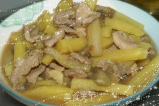 肉片土豆烩茄子的做法