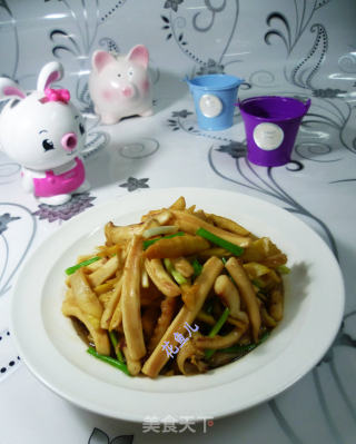 笋尖炒鱿鱼的做法