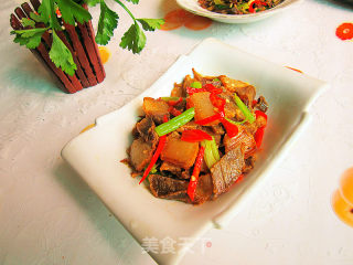 辣椒丝炒腊肉的做法