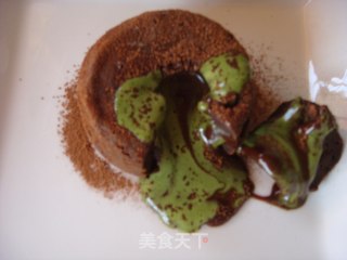 抹茶巧克力熔岩蛋糕的做法