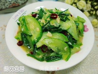 蒜泥香葱炒黄瓜的做法