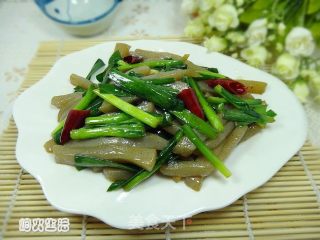 豉油韭菜炒魔芋的做法