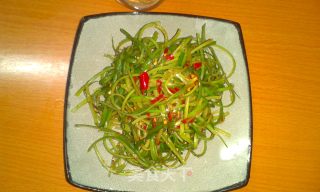 凉拌蒜苗丝的做法