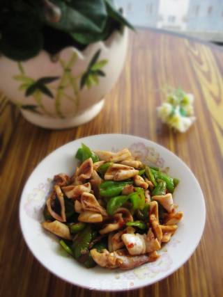 豆瓣酱炒鱿鱼的做法