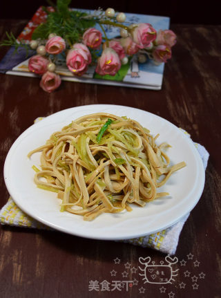 温拌黄瓜豆腐丝的做法