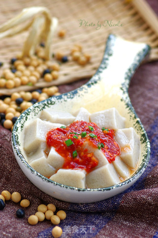蒜蓉辣酱嫩豆腐的做法