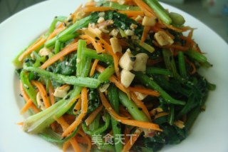 果仁菠菜的做法