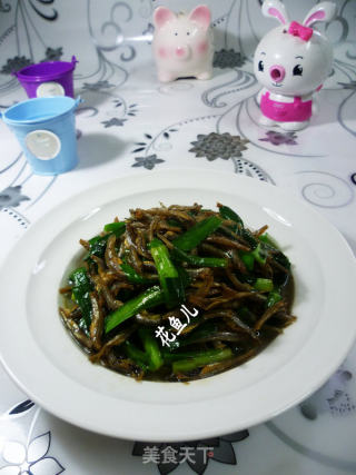 韭菜炒海蜒的做法
