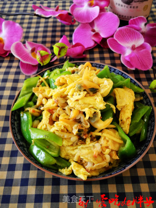 蛤肉辣椒炒鸡蛋的做法