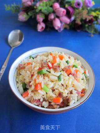 腊肠蛋炒饭的做法