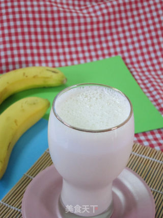 【香蕉大豆果汁】大豆粉的神奇效果的做法