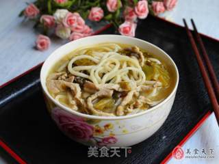 酸菜肉丝面的做法