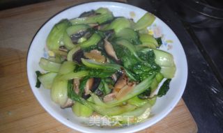香菇炒油菜的做法