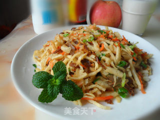 胡萝卜炒饼的做法