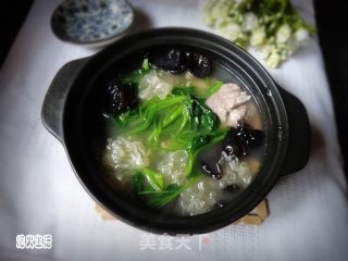 双耳菠菜汤的做法