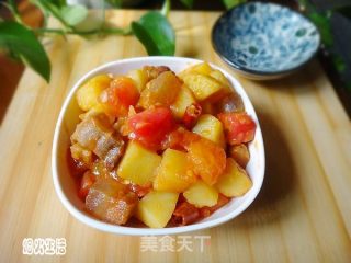 米饭杀手之——腊肉番茄炒土豆的做法