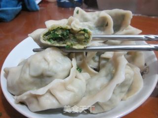 韭菜鸡蛋水饺的做法