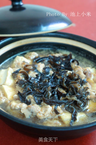 【木耳豆腐煲】的做法