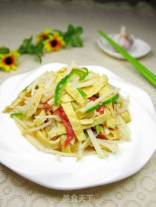土豆炒鸡蛋的做法