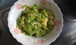 苦瓜炒鸡蛋的做法