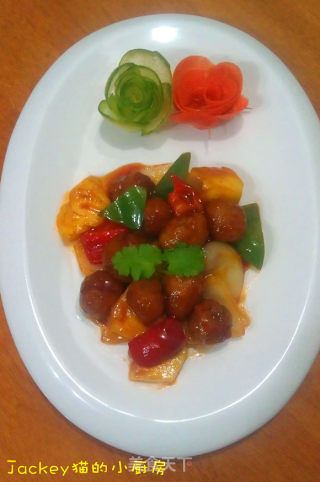 菠萝咕咾肉球的做法