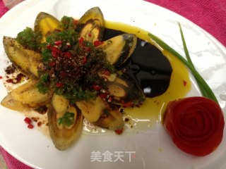 青椒拌皮蛋的做法