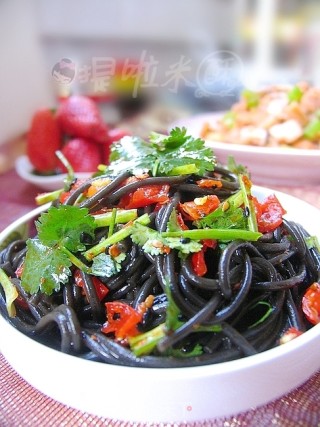 夏季快手开胃菜——爽口剁椒蕨根粉的做法