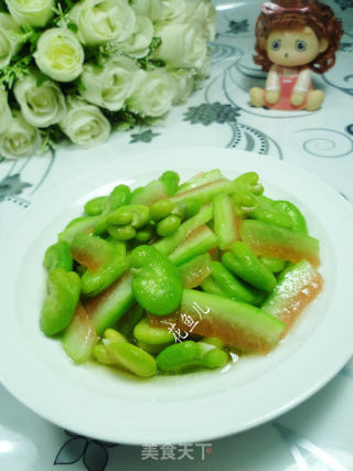 西瓜皮炒蚕豆的做法
