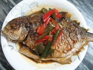 红烧金鲳鱼的做法