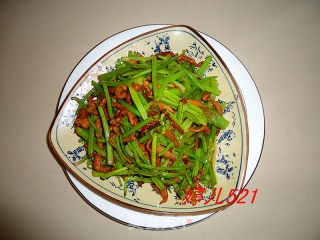 肉丝炒芹菜的做法