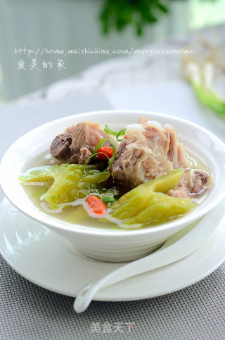 煲一锅好汤过夏天-----凉瓜排骨汤的做法