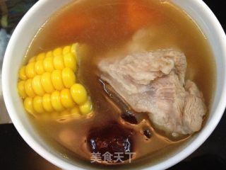 玉米筒骨汤的做法