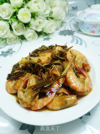 笋干菜炒鲜虾的做法