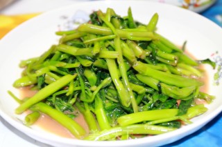 3分钟快手小菜：清炒红乳空心菜的做法