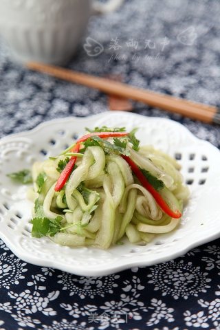 凉拌爽口西瓜皮的做法