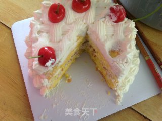 樱桃花篮生日蛋糕